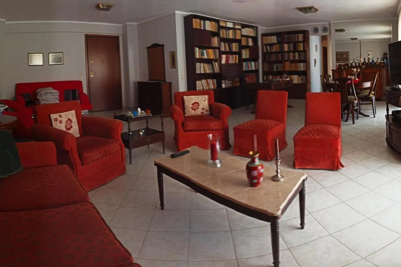 Apartment With Many Books Thessaloniki