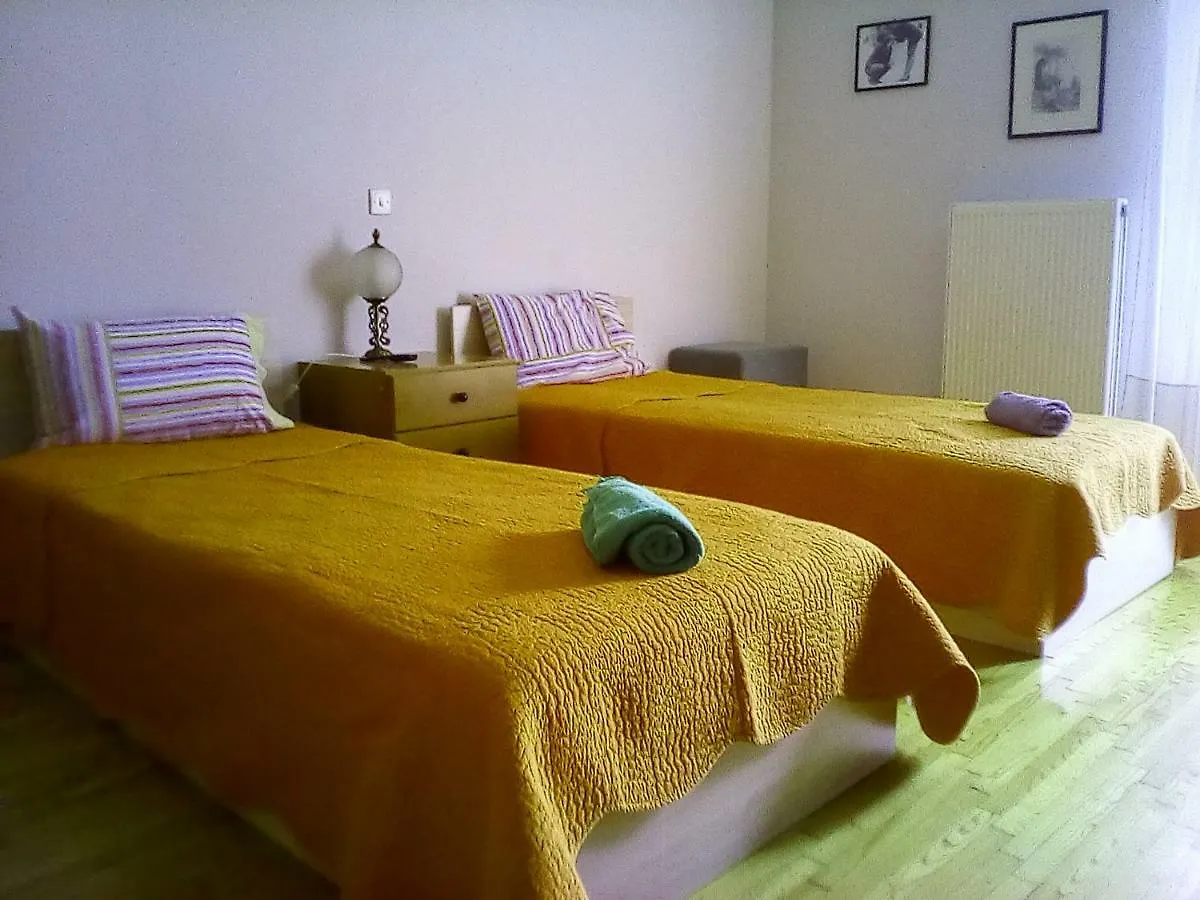 Apartment With Many Books Thessaloniki